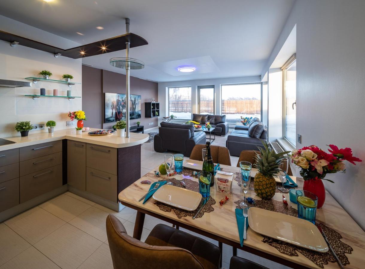 Skyhouse Riga Lux Penthouse & Spa ภายนอก รูปภาพ